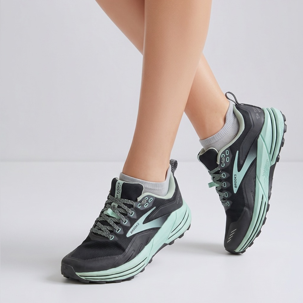 🏞️ Brooks Cascadia 16 Women’s Trail Running Shoes 👟‎ Black Mint Green US 7